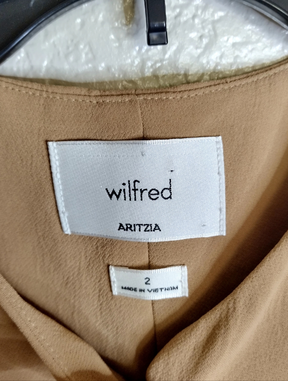 Aritzia Wilfred Regal Button Down Vest Crepette Sz 2 - Picture 5 of 8
